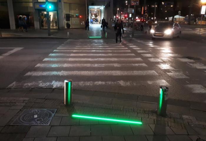 Tel aviv testing crosswalk lights to warn smartphone zombies