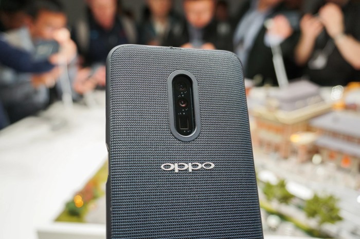 Oppo 10x zoom camera smartphones